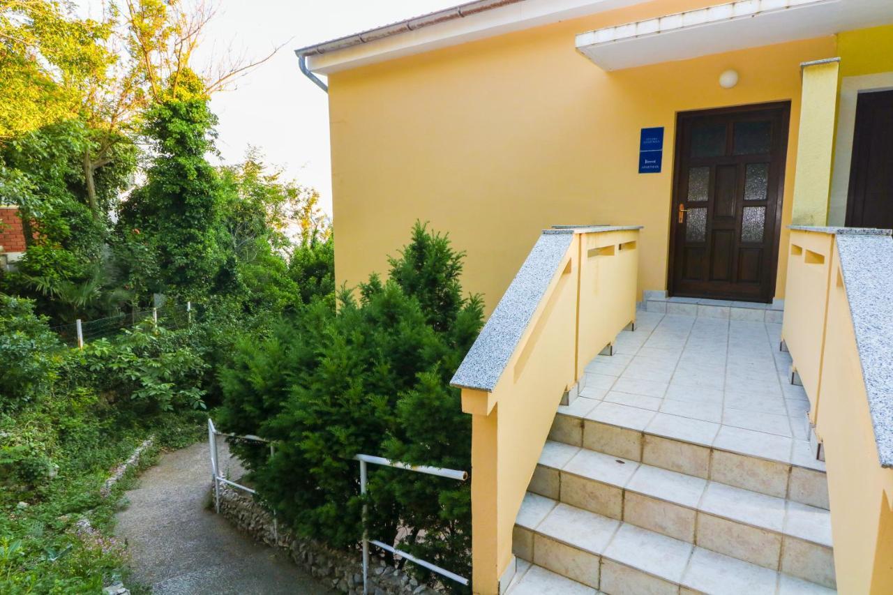 Apartments Ines Baška Exterior foto